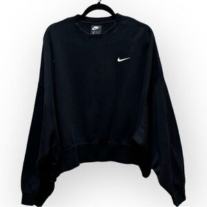 Women's Nike Cropped Black Crewneck Sweatshirt